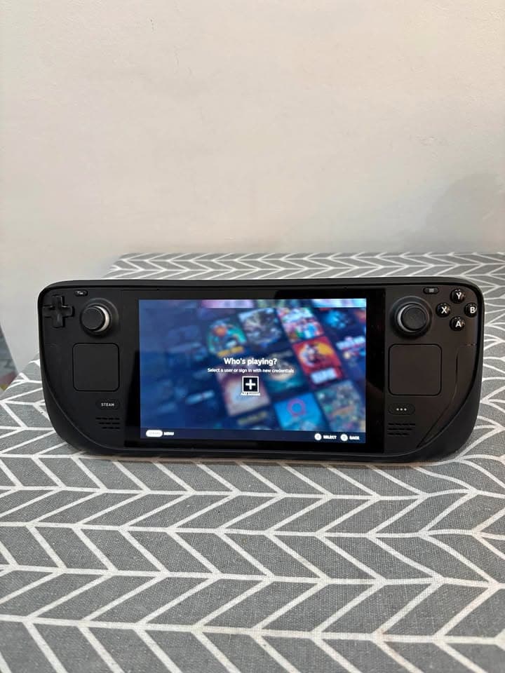 Steam Deck 512GB LCD Anti-Glare ā Barely Used (Model 1010) š® - Image 1